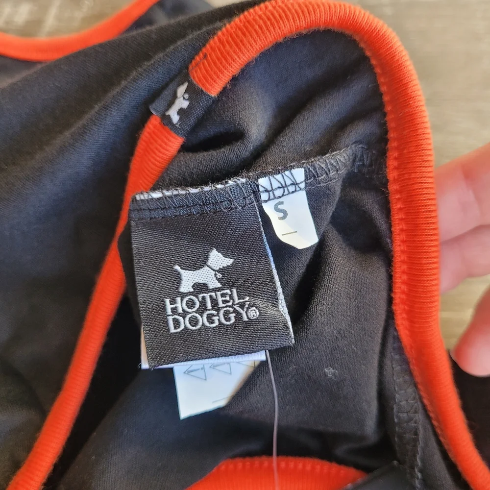 HOTEL DOGGY Skeleton Halloween One-Piece Shirt Size S - Picture 3 of 4